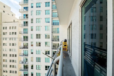 Condominio en venta en Miami, Florida, 2 dormitorios, 93.83 m2 № 2029821 - foto 20