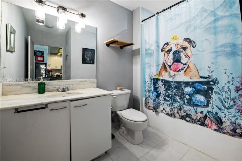 Condominio en venta en Miami, Florida, 2 dormitorios, 93.83 m2 № 2029821 - foto 15