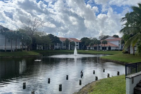 Copropriété à vendre à Coral Springs, Floride: 2 chambres, 91.6 m2 № 1976676 - photo 15