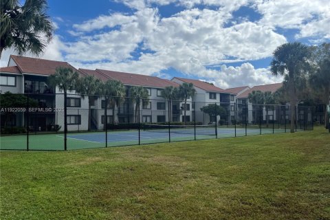 Copropriété à vendre à Coral Springs, Floride: 2 chambres, 91.6 m2 № 1976676 - photo 17