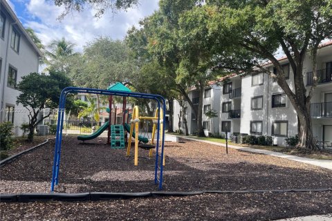 Copropriété à vendre à Coral Springs, Floride: 2 chambres, 91.6 m2 № 1976676 - photo 18