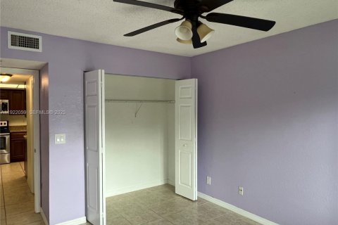 Copropriété à vendre à Coral Springs, Floride: 2 chambres, 91.6 m2 № 1976676 - photo 10