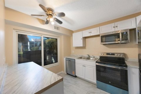 Condominio en venta en Clearwater, Florida, 2 dormitorios, 94.2 m2 № 1612749 - foto 10