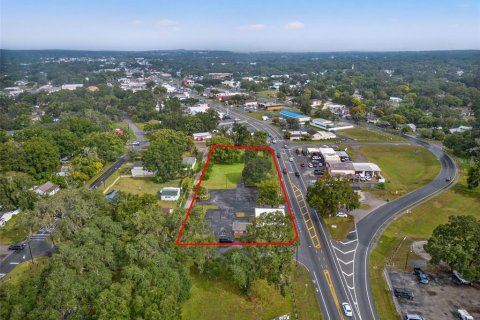 Propiedad comercial en venta en Zephyrhills, Florida, 169.45 m2 № 2310529 - foto 7