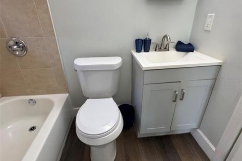 Снять в аренду квартиру в Сент-Питерсберг, Флорида 3 комнаты, 29.36м2, № 2096241 - фото 13