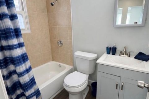 Снять в аренду квартиру в Сент-Питерсберг, Флорида 3 комнаты, 29.36м2, № 2096241 - фото 16