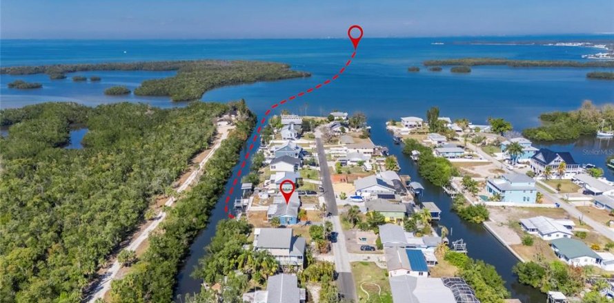 Casa en Ruskin, Florida 2 dormitorios, 96.25 m2 № 2167140