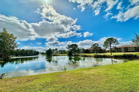 Copropriété à vendre à Orlando, Floride: 3 chambres, 118.54 m2 № 2233723 - photo 2
