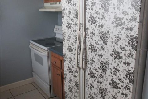 Condo in Bradenton, Florida, 1 bedroom  № 1810777 - photo 6