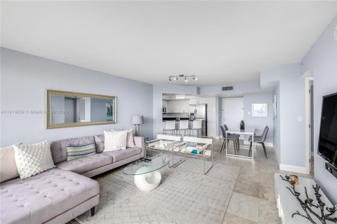 Condo in Miami Beach, Florida, 2 bedrooms  № 1971154 - photo 8