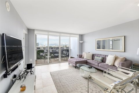Condo in Miami Beach, Florida, 2 bedrooms  № 1971154 - photo 6