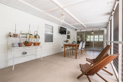 Casa en venta en Saint Petersburg, Florida, 4 dormitorios, 185.43 m2 № 1886309 - foto 29