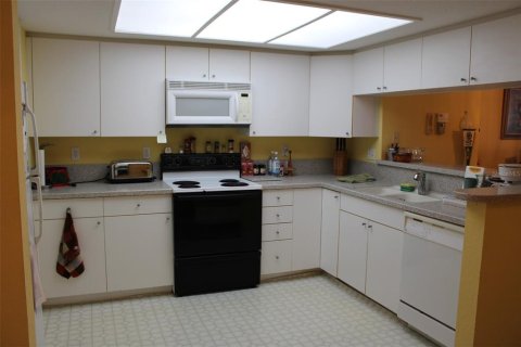 Adosado en venta en Seminole, Florida, 3 dormitorios, 162.49 m2 № 2092273 - foto 10