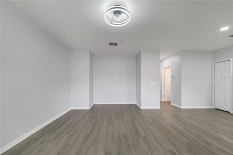 Townhouse in Kissimmee, Florida 3 bedrooms, 128.39 sq.m. № 1518799 - photo 14