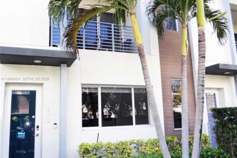 Copropriété à vendre à Fort Lauderdale, Floride: 3 chambres № 2059423 - photo 15