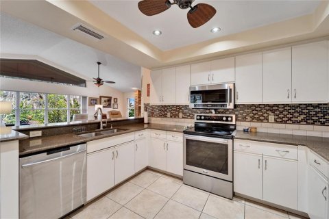 Casa en venta en Plant City, Florida, 4 dormitorios, 246.47 m2 № 2092539 - foto 13