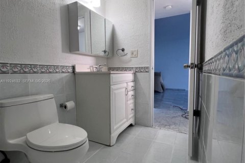 Appartement à louer à North Bay Village, Floride: 1 chambre, 87.33 m2 № 2078960 - photo 9