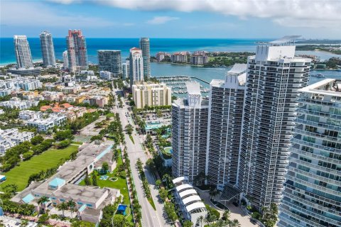 Apartment in Miami Beach, Florida 2 bedrooms, 133.5 sq.m. № 2247869 - photo 3