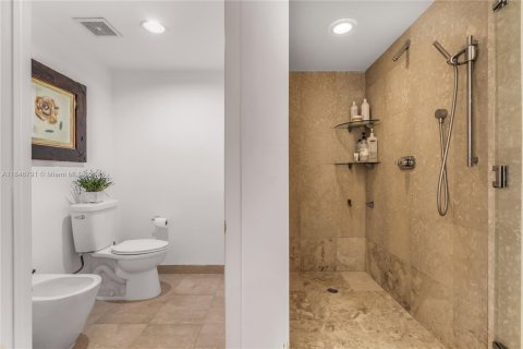 Apartment in Miami Beach, Florida 2 bedrooms, 133.5 sq.m. № 2247869 - photo 27