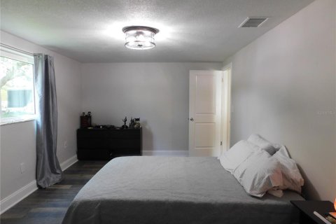 House in Hudson, Florida 2 bedrooms, 141.12 sq.m. № 2132430 - photo 15