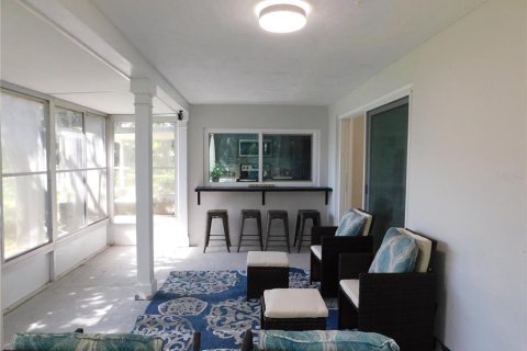 House in Hudson, Florida 2 bedrooms, 141.12 sq.m. № 2132430 - photo 12