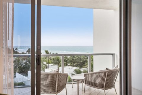 Condo in Miami Beach, Florida  № 1741632 - photo 4
