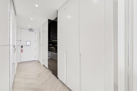 Condo in Miami Beach, Florida  № 1741632 - photo 26