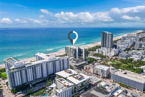 Condo in Miami Beach, Florida  № 1741632 - photo 12