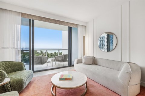 Condo in Miami Beach, Florida  № 1741632 - photo 17