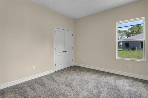 Casa en alquiler en North Port, Florida, 4 dormitorios, 194.35 m2 № 1902188 - foto 17