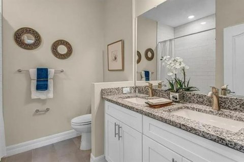 Casa en alquiler en North Port, Florida, 4 dormitorios, 194.35 m2 № 1902188 - foto 18