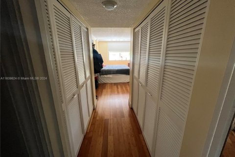 Copropriété à vendre à Miami, Floride: 2 chambres, 125.7 m2 № 1320585 - photo 12