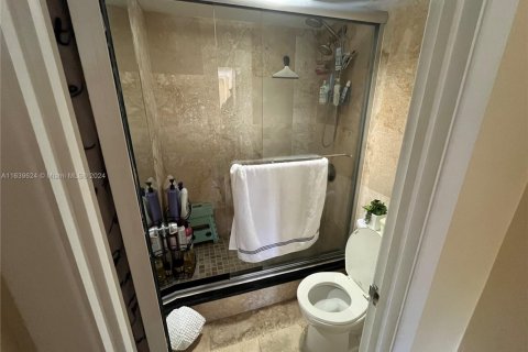 Copropriété à vendre à Miami, Floride: 2 chambres, 125.7 m2 № 1320585 - photo 13