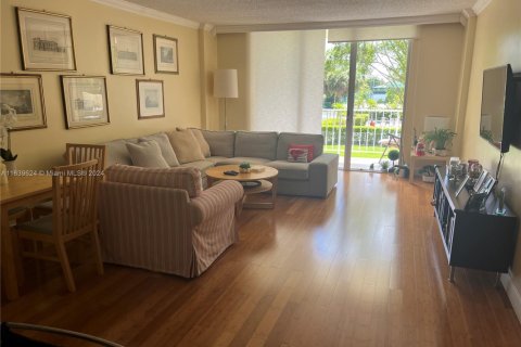 Copropriété à vendre à Miami, Floride: 2 chambres, 125.7 m2 № 1320585 - photo 6