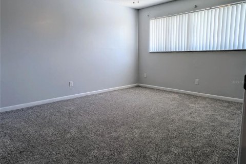 Condominio en venta en Inverness, Florida, 2 dormitorios, 147.9 m2 № 1734661 - foto 19