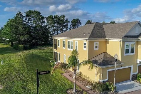 Adosado en venta en Clermont, Florida, 3 dormitorios, 180.6 m2 № 1908212 - foto 1