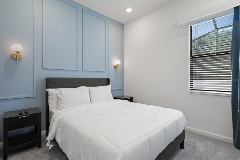 Townhouse in Orlando, Florida 5 bedrooms, 177.07 sq.m. № 2228476 - photo 19