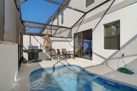 Townhouse in Orlando, Florida 5 bedrooms, 177.07 sq.m. № 2228476 - photo 17