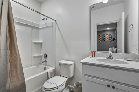 Townhouse in Orlando, Florida 5 bedrooms, 177.07 sq.m. № 2228476 - photo 30