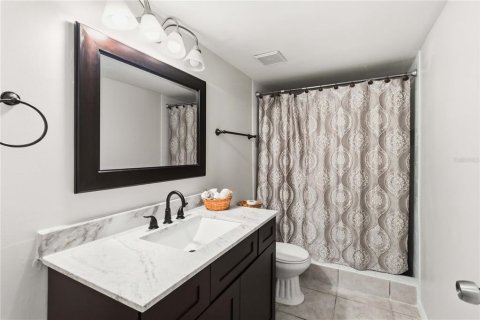 Copropriété à vendre à Orlando, Floride: 3 chambres, 181.16 m2 № 2342766 - photo 15