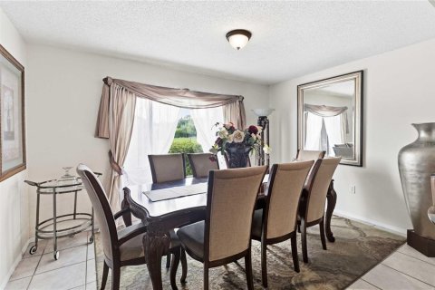Copropriété à vendre à Orlando, Floride: 3 chambres, 181.16 m2 № 2342766 - photo 12