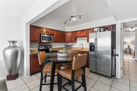 Copropriété à vendre à Orlando, Floride: 3 chambres, 181.16 m2 № 2342766 - photo 4