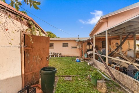 Casa en venta en Hollywood, Florida, 3 dormitorios, 121.7 m2 № 1993739 - foto 30