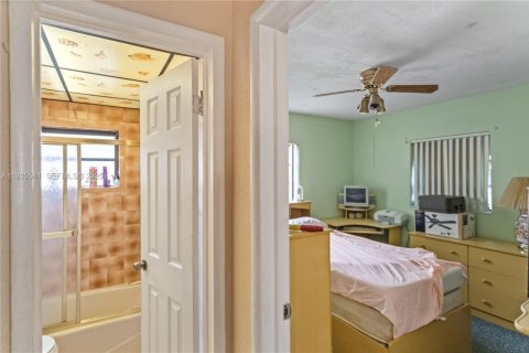 Casa en venta en Hollywood, Florida, 3 dormitorios, 121.7 m2 № 1993739 - foto 13