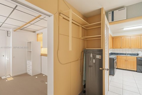 Casa en venta en Hollywood, Florida, 3 dormitorios, 121.7 m2 № 1993739 - foto 20