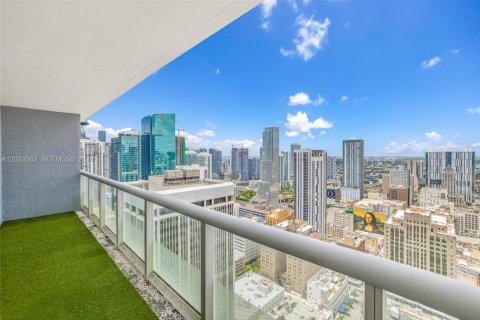 Condo in Miami, Florida, 1 bedroom № 2077459 - photo 27