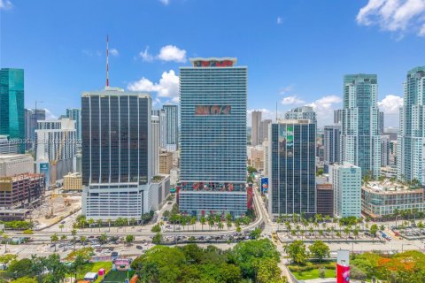 Condo in Miami, Florida, 1 bedroom № 2077459 - photo 29