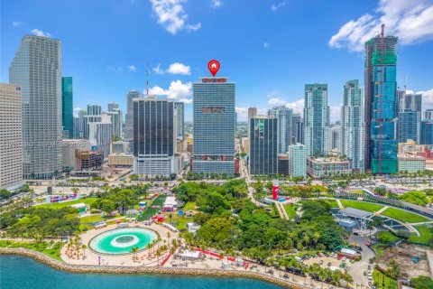 Condo in Miami, Florida, 1 bedroom № 2077459 - photo 5