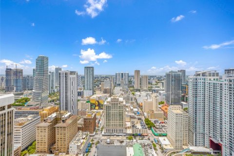 Condo in Miami, Florida, 1 bedroom № 2077459 - photo 26