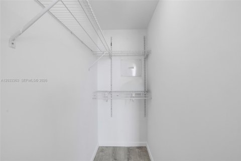 Condo in Miami, Florida, 1 bedroom № 2077459 - photo 24